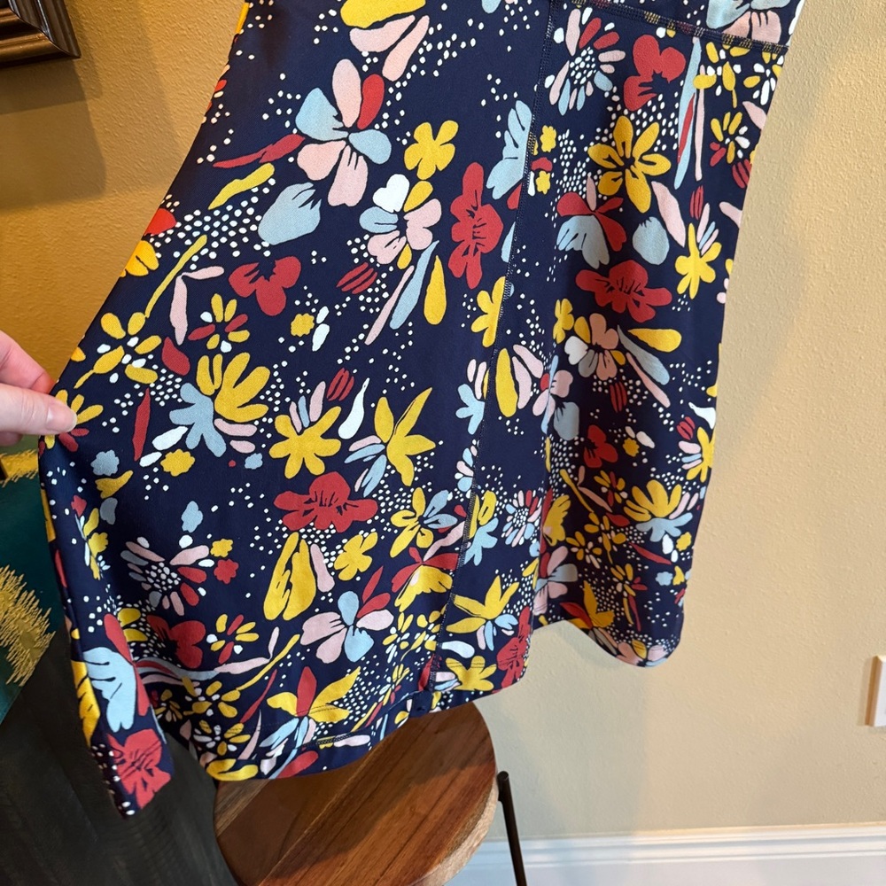 Title nine. Super soft floral print dress. Extra small. XS - Picture 7 of 8